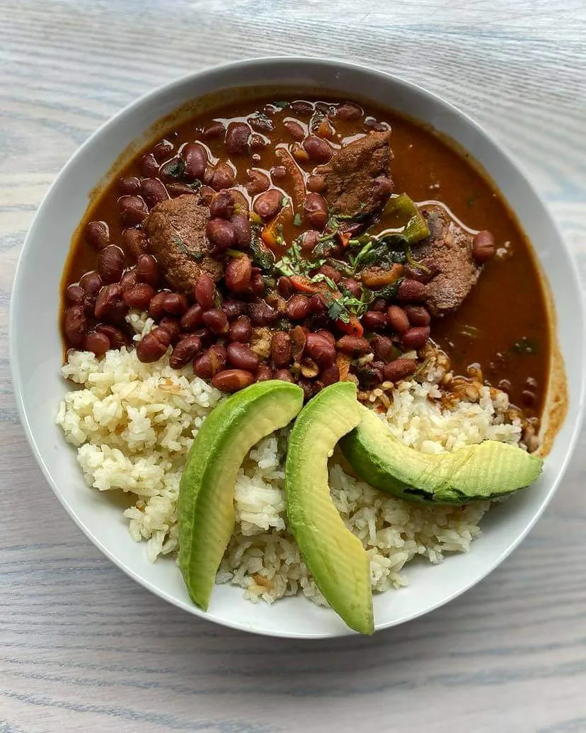 Discover Aurora's Restaurant: The Best Guatemalan Eatery - Hartford, Connecticut - Photo 2