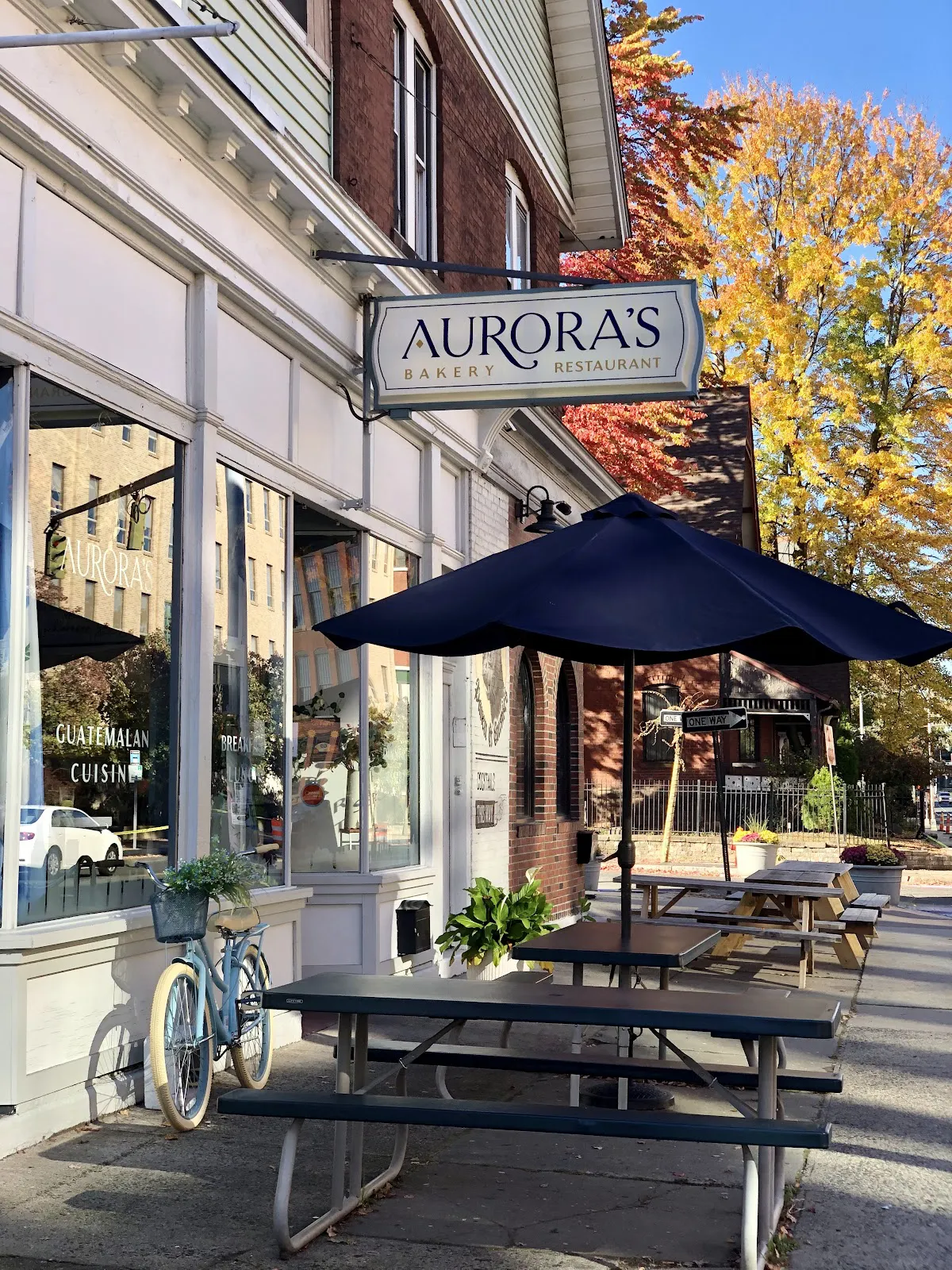 Discover Aurora's Restaurant: The Best Guatemalan Eatery - Hartford, Connecticut - Photo 3