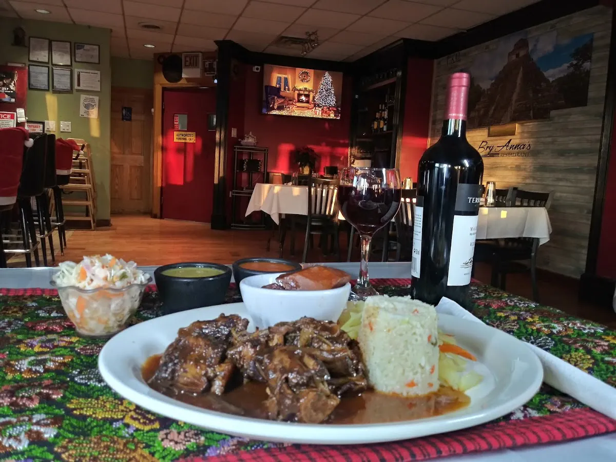 Discover BryAnna's Restaurant & Bar Guatemalan - Salvadoran Cuisine - Chicago, Illinois - Photo 4