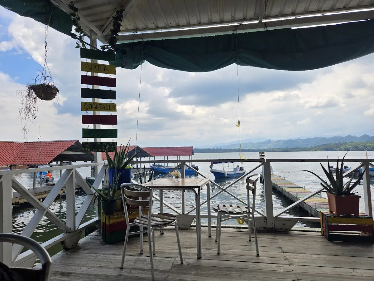 Discover Buga Mama: A Culinary Gem in Livingston - Livingston, Izabal Department - Photo 3