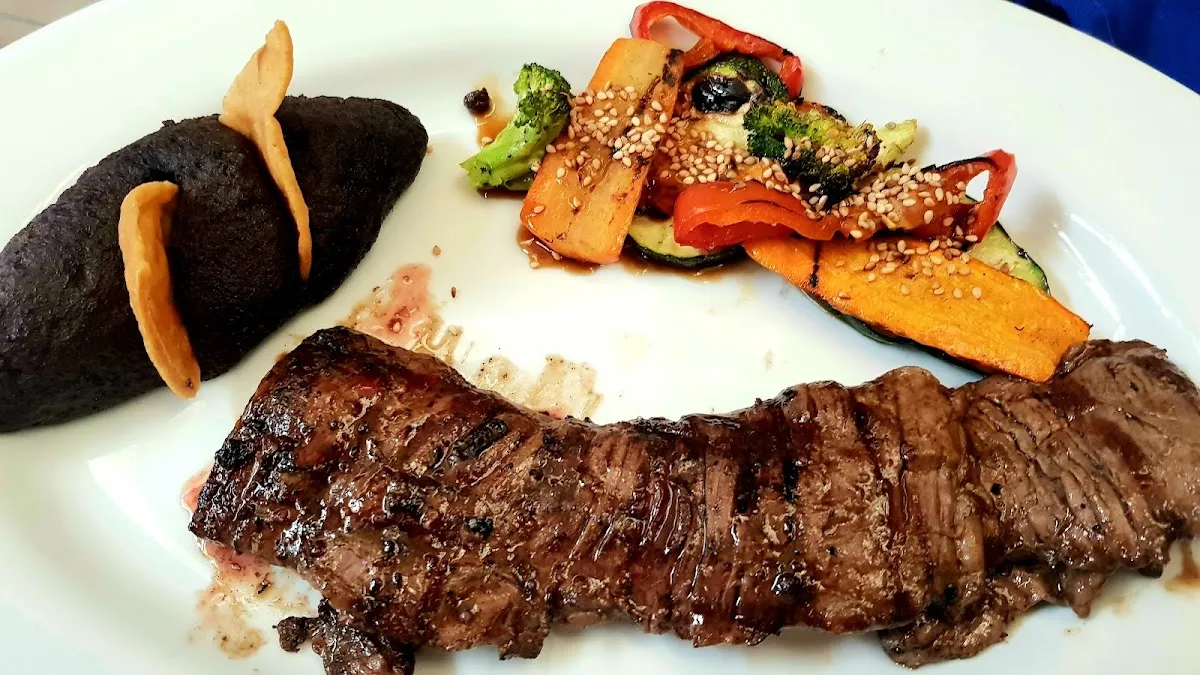 Savor Carne Asada en Rincón del Steak, Guatemala!