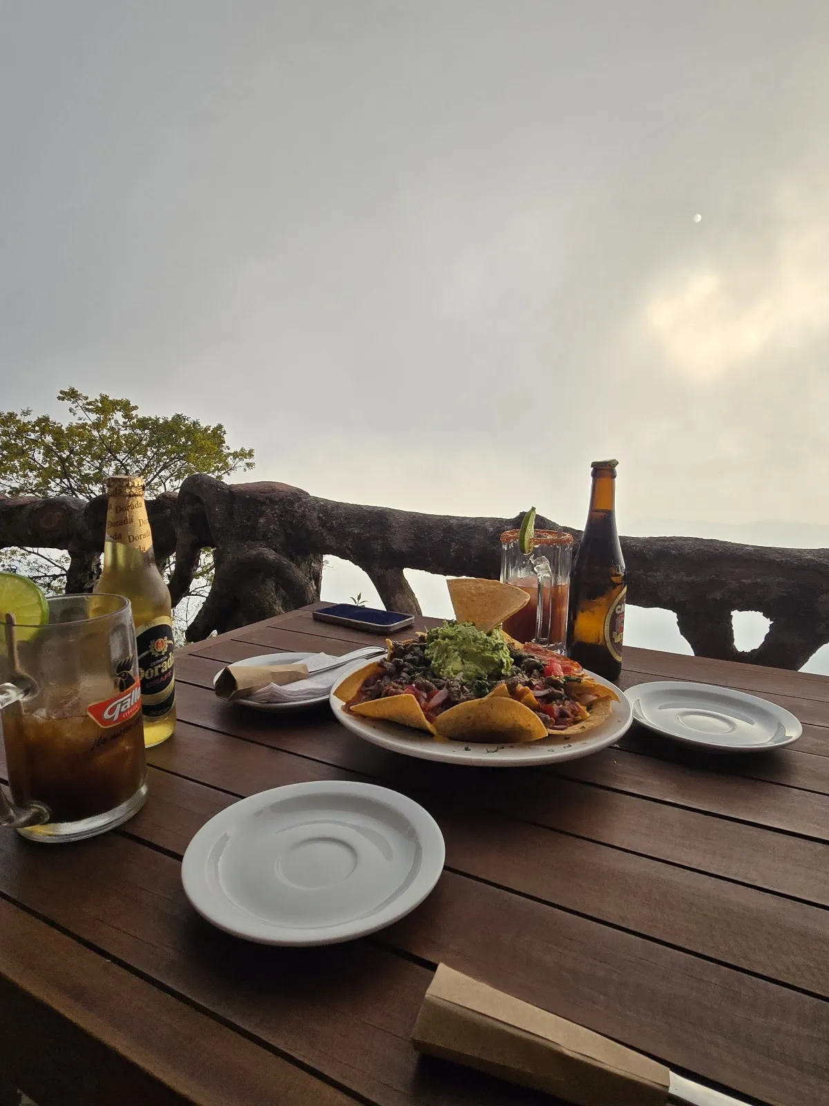 Discover Los Celajes de Antigua: Food & Views Paradise