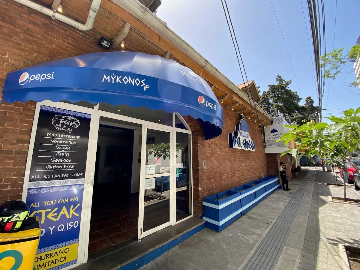 Del Griego • Mykonos Z10: Authentic Greek Dining - Ciudad de Guatemala, Guatemala - Photo 4