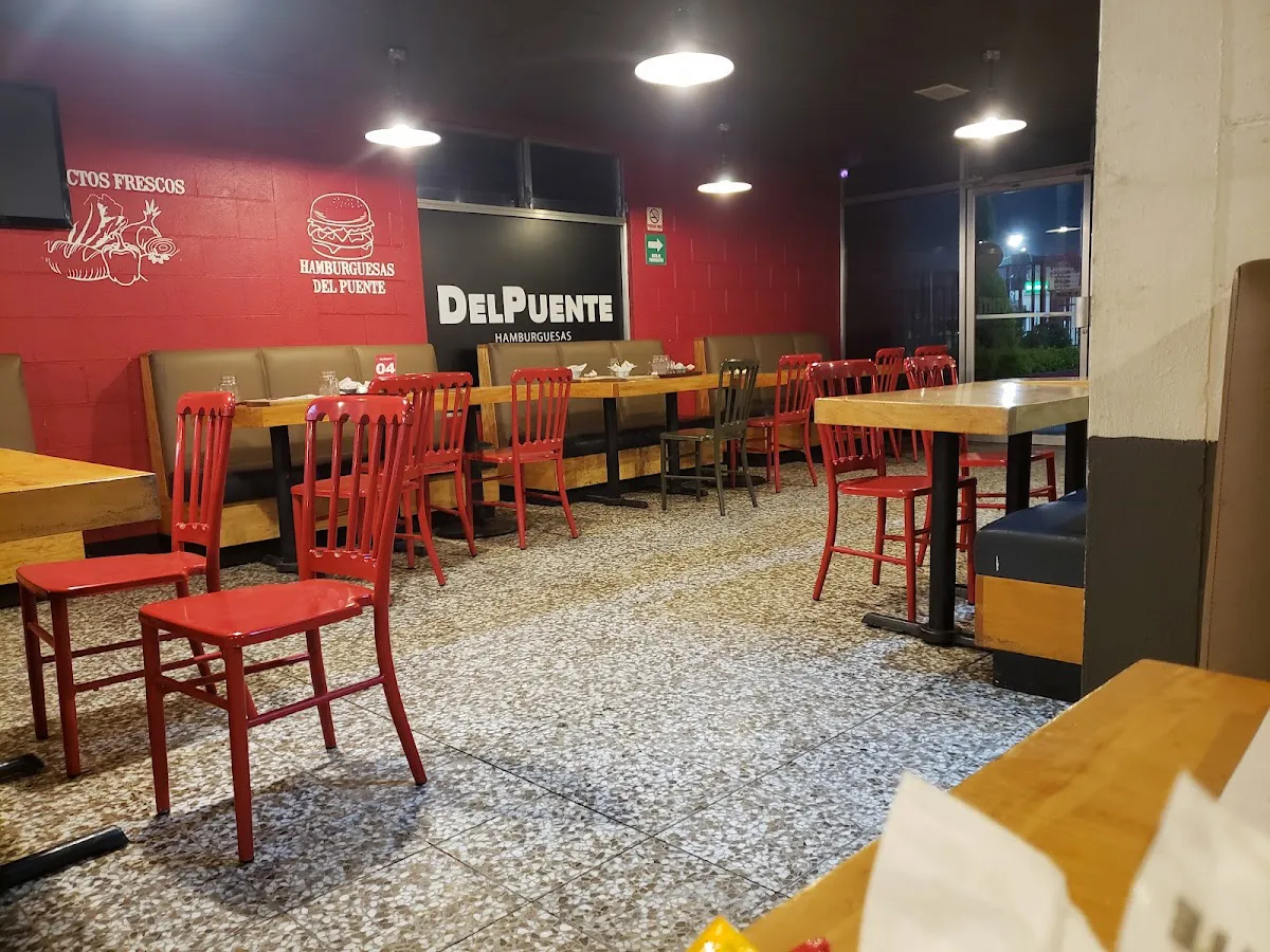 Del Puente Hamburguers: The Best Burgers in Quetzaltenango - Quetzaltenango, Quetzaltenango - Photo 4