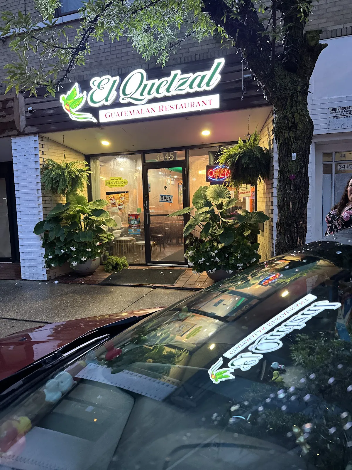 Discover El Quetzal Guatemalan Restaurant in Chicago - Chicago, Illinois - Photo 4