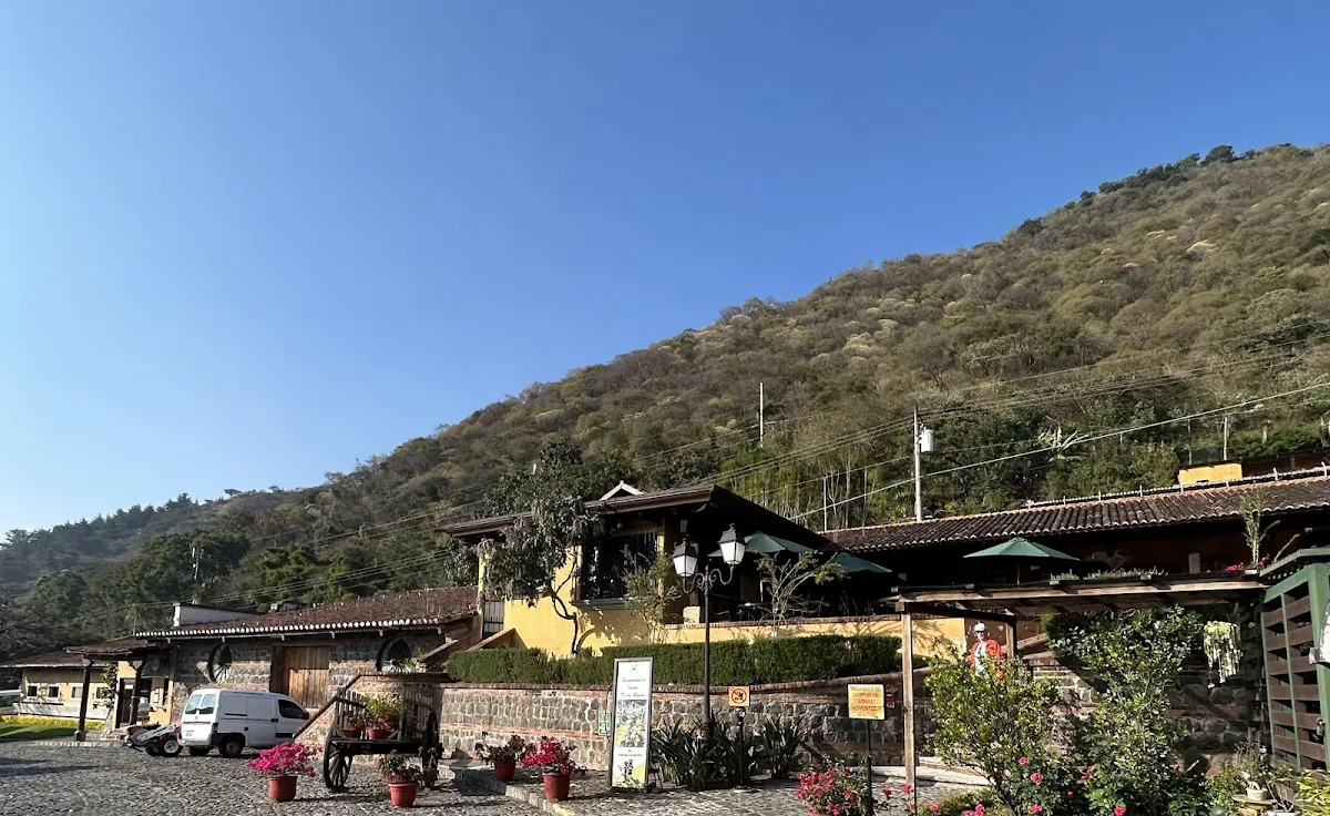 Discover Finca Filadelfia Restaurant in Antigua Guatemala - Antigua Guatemala, Sacatepéquez - Photo 3