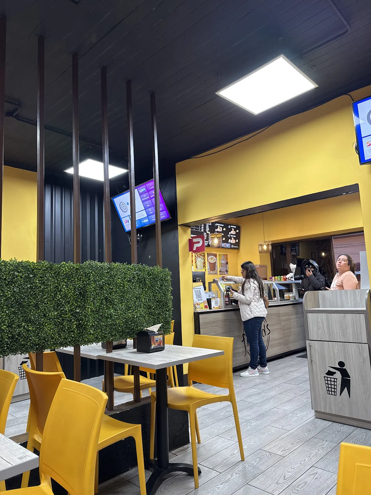 Discover Friends Street Food “El Rosario Zona 3” - Quetzaltenango, Quetzaltenango - Photo 3