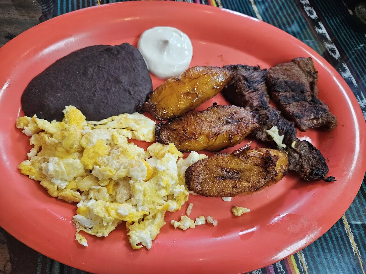 Discover Authentic Flavors at Guatemala Restaurant - Houston, Texas - Photo 4