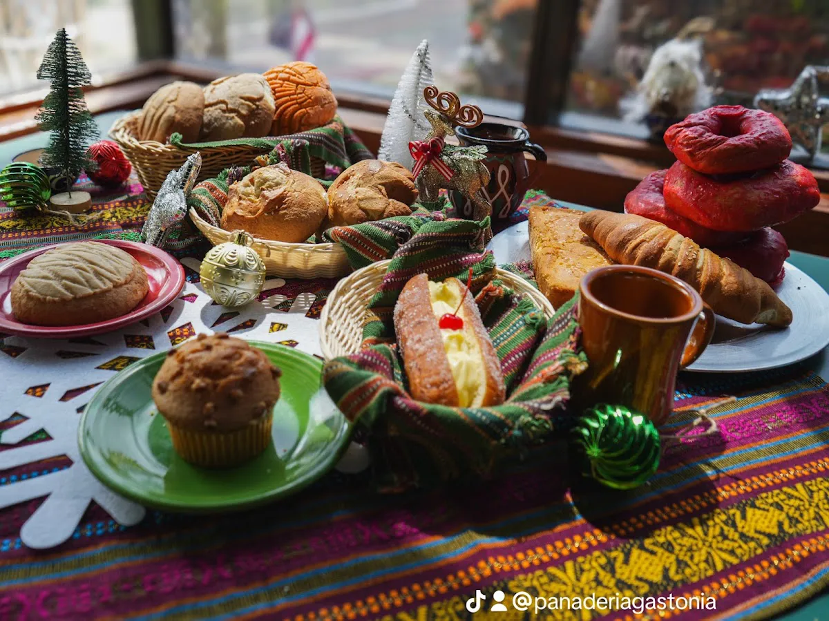 Experience Authentic Guatemalan Flavors at LA ANTIGUA RESTAURANT & PANADERÍA - Gastonia, North Carolina - Photo 4