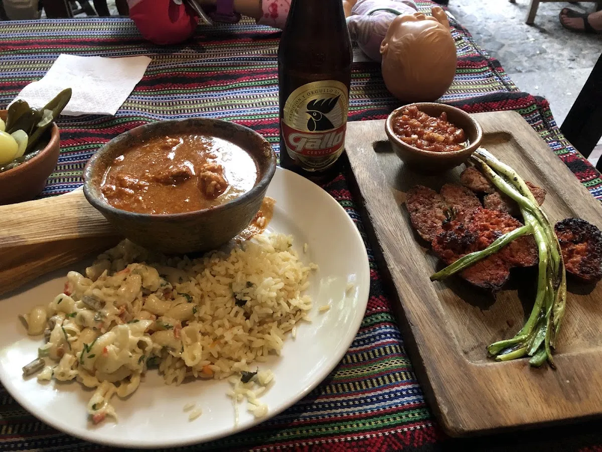 La Cueva de los Urquizú: Savor Guatemalan Flavors