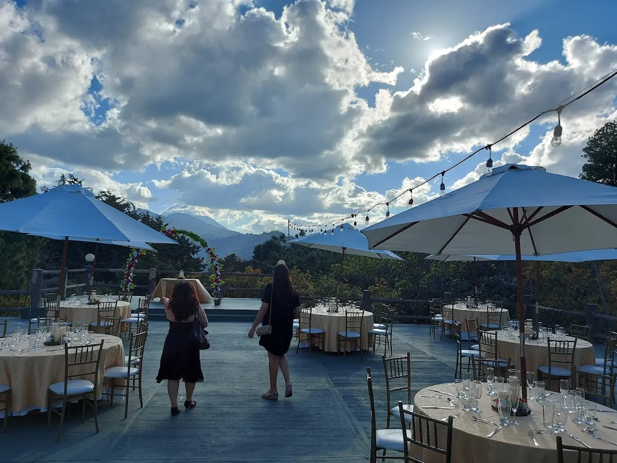 Los Volcanes Restaurante: Comida y Vista Espectacular