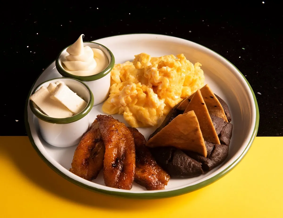 Delicious Mixtas de Guatemala: Flavorful Culinary Journey