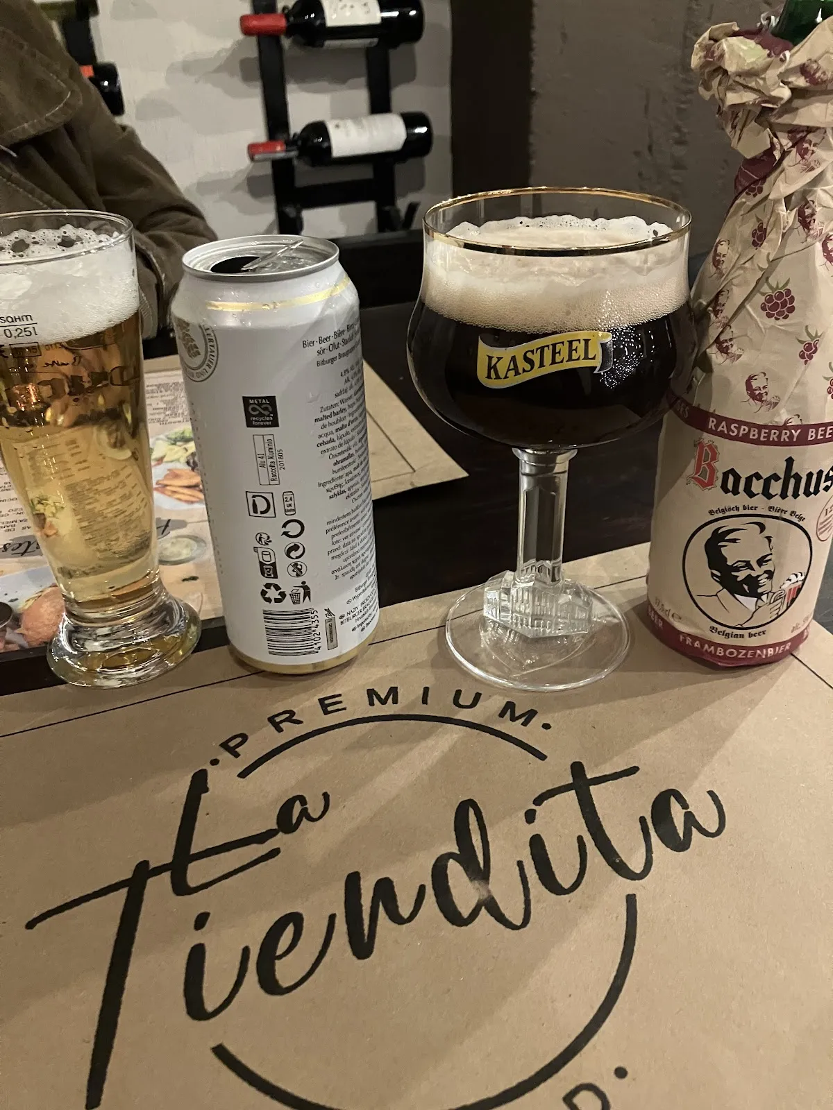 Modelito Cerveza: Tu Nueva Modelo de Lata Perfecta!