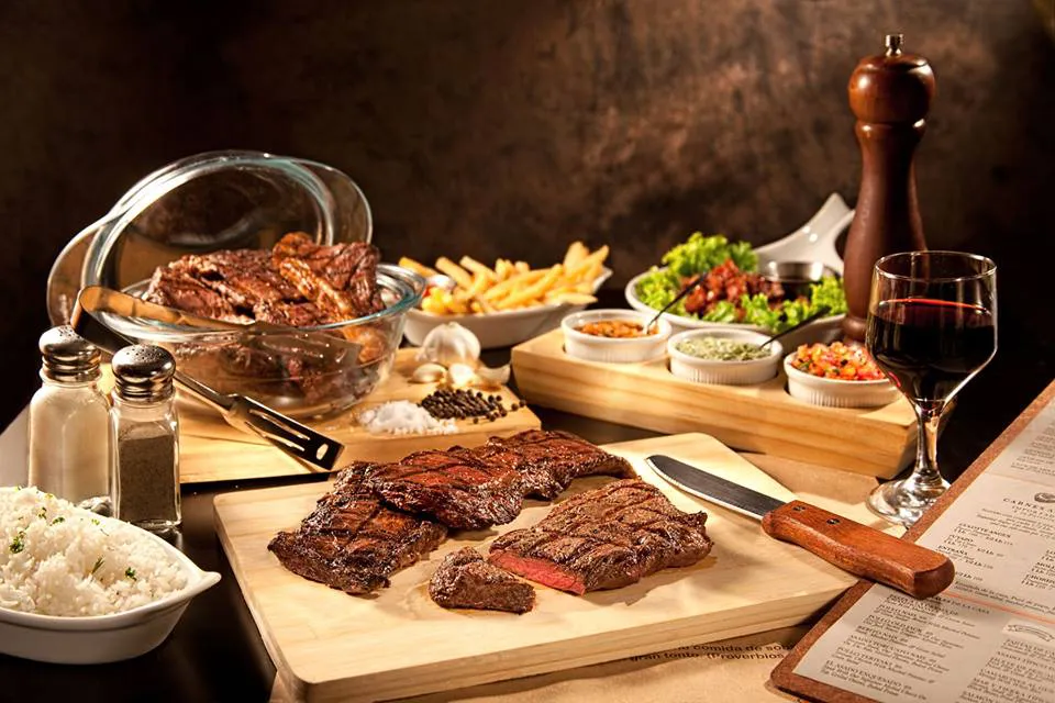 Experience Authentic Flavors at Nais Plaza - Ciudad de Guatemala, Guatemala - Photo 2