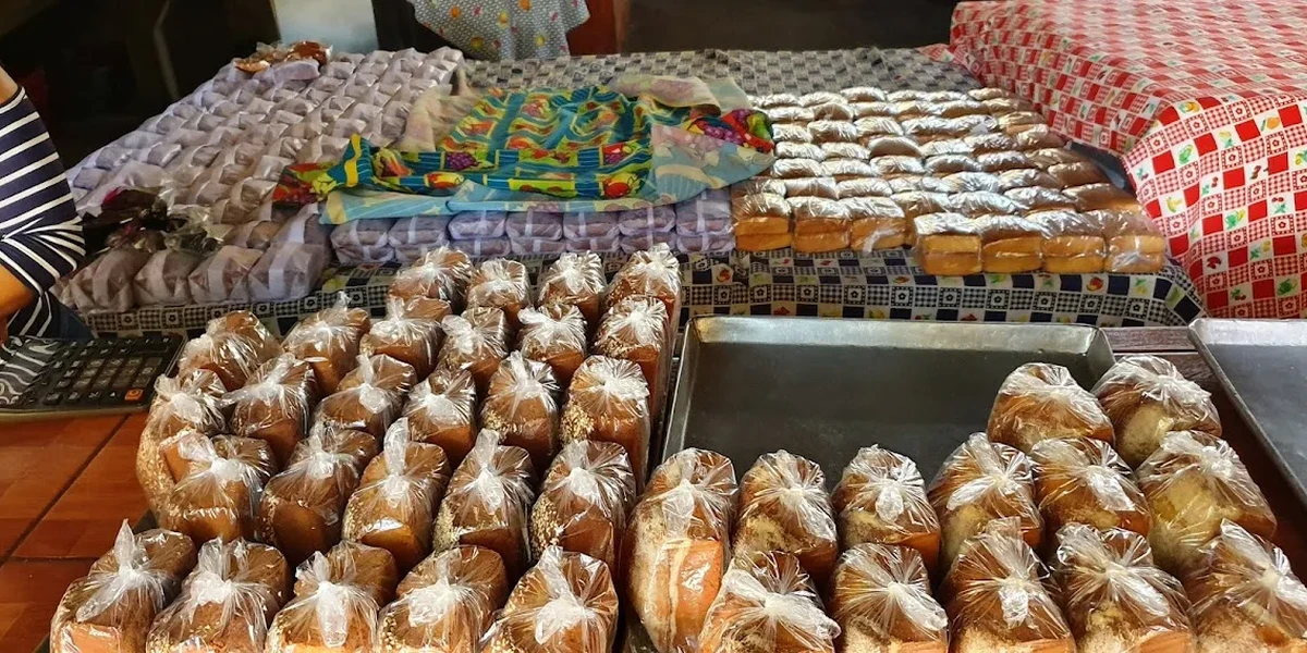 Panadería La Bendición: Must-Try Quesadillas en Zacapa