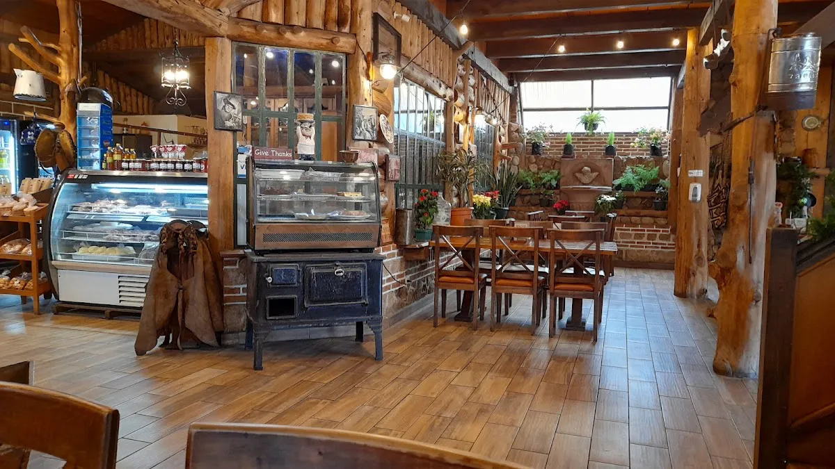 Discover Authentic Flavors at Restaurante Bonanza - Tecpán, Chimaltenango - Photo 3