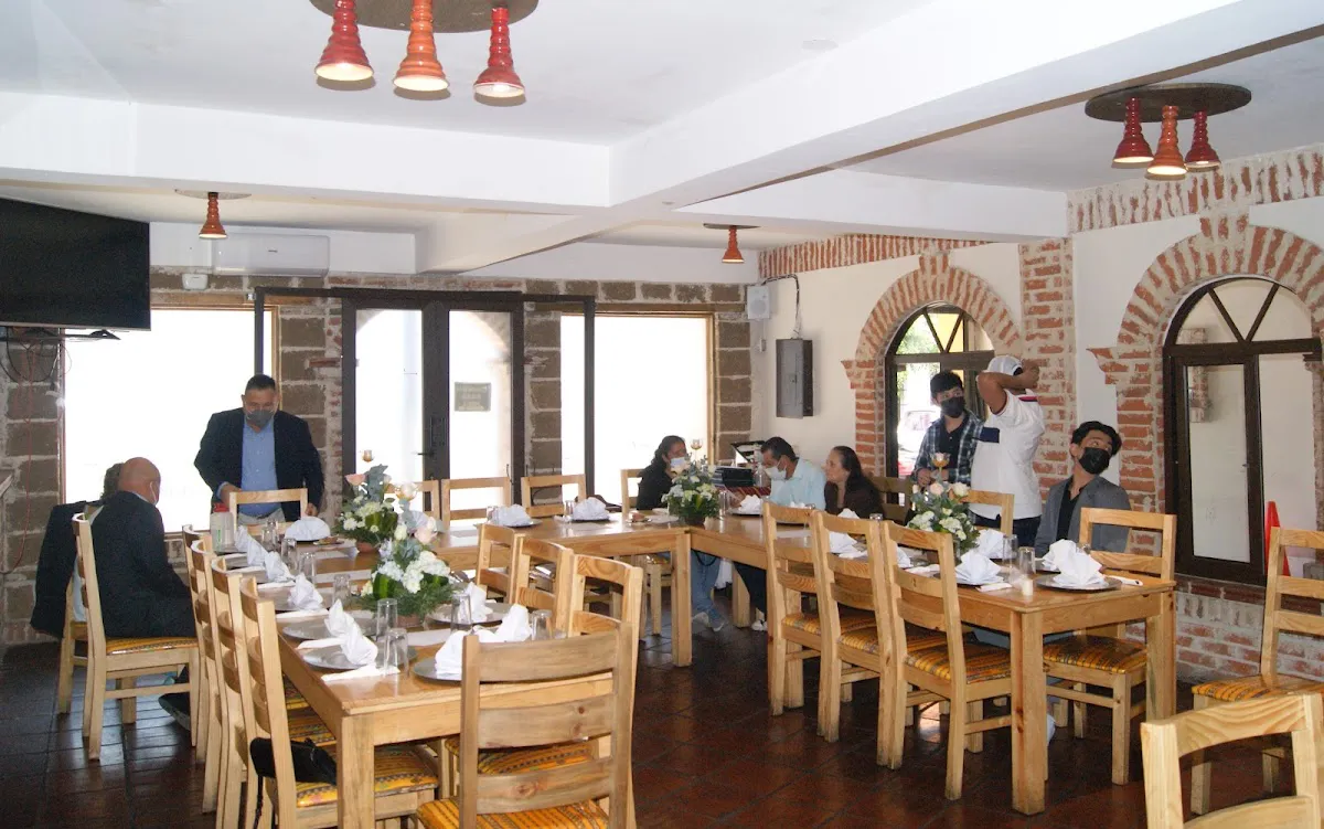 Experience Authentic Flavors at Restaurante El Adobe • Zona 1 - Guatemala City, Guatemala Department - Photo 4