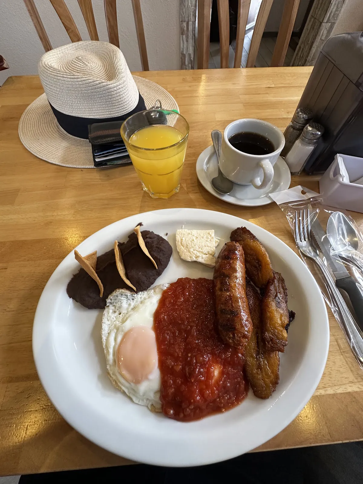 Discover Flavor at Restaurante El Pepián in Guatemala - Ciudad de Guatemala, Guatemala - Photo 3