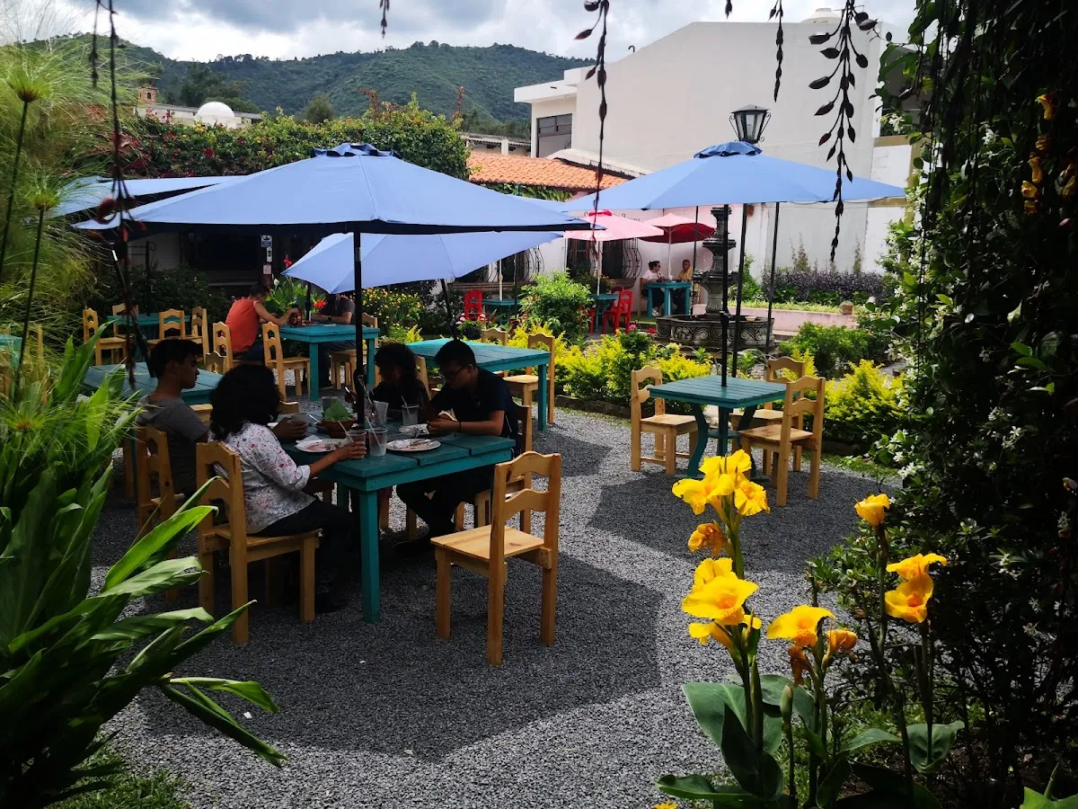 Restaurante La Quinta: Chill Spot with Tasty Comida!