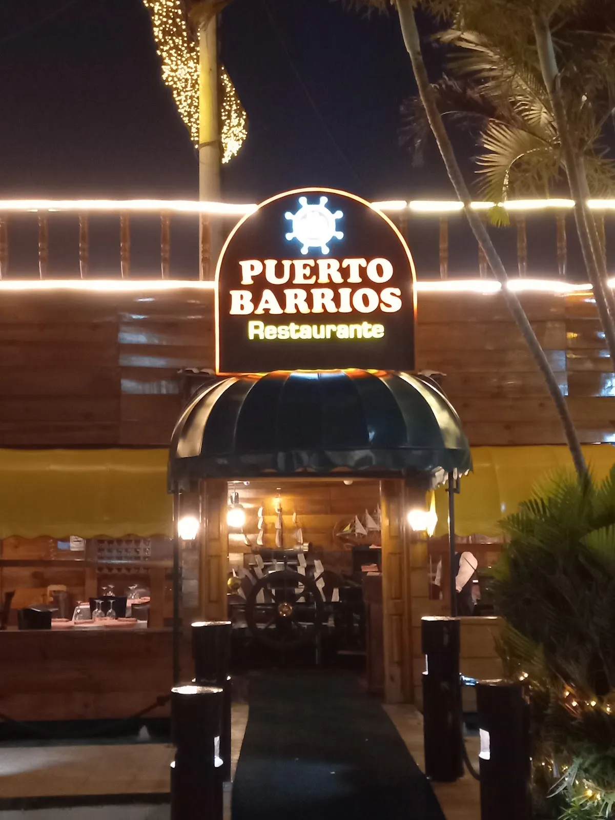 Discover the Flavors at Restaurante Puerto Barrios - Guatemala City, Guatemala Department - Photo 3