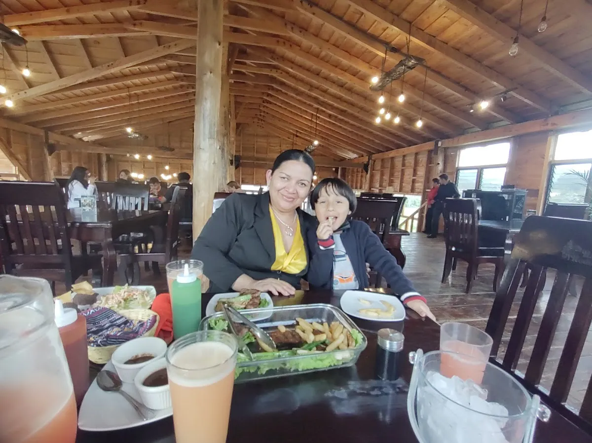 Discover the Charm of Restaurante Rancho Rodríguez - Salcajá, Quetzaltenango - Photo 4