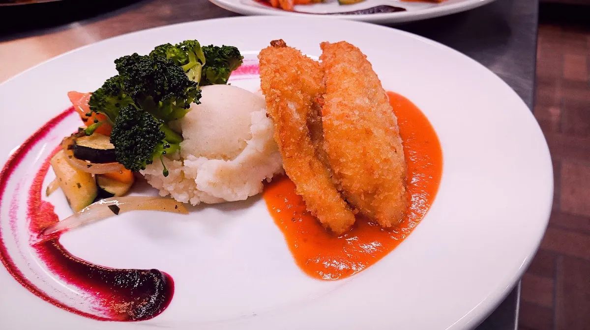 Discover Restaurante y Acuario Costamía in Retalhuleu - Retalhuleu, Retalhuleu - Photo 2