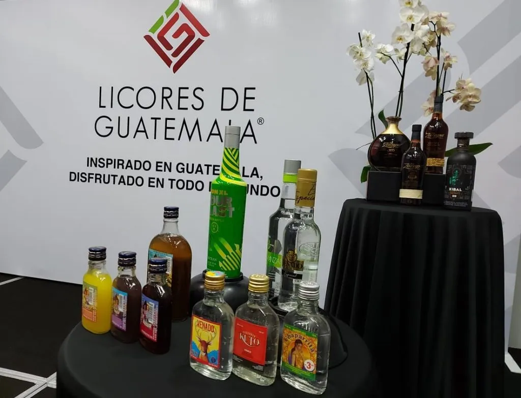 Disfruta los Sabores de Quezalteca Piña este Verano