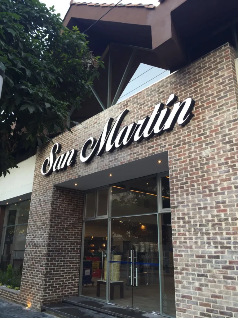 San Martin Zona 10 Ciudad De Guatemala 1 768x1024