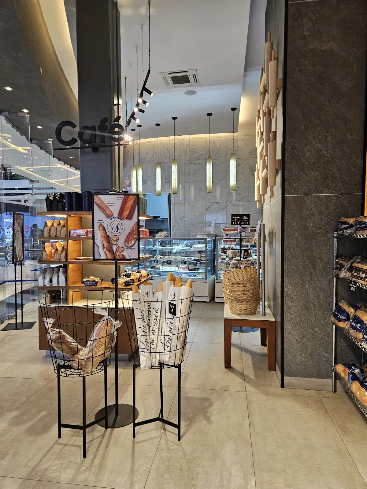 Experience Culinary Bliss at San Martín Zona 10 - Ciudad de Guatemala, Guatemala - Photo 2