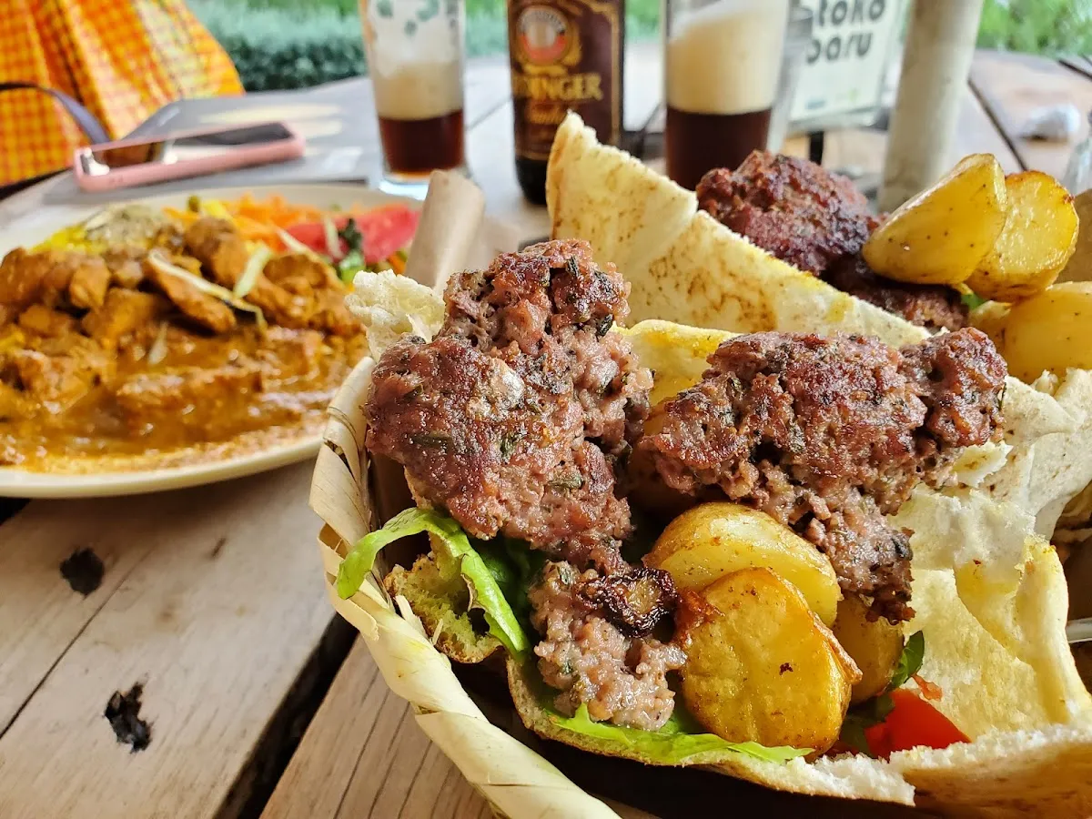 Toko Baru: Sabores del Mundo en Antigua Guatemala