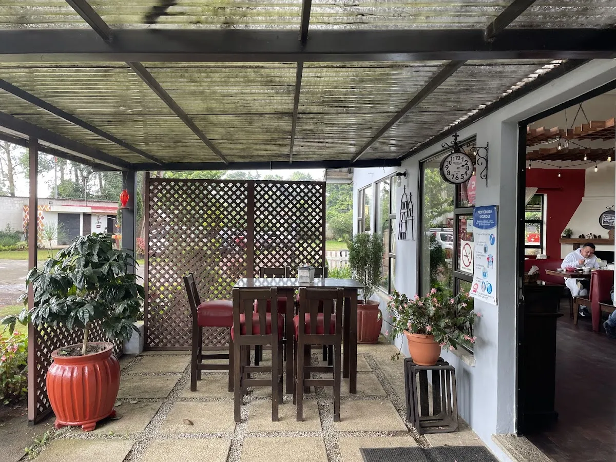 Cafetería Jardín: Zenique y Delicias en San Lucas