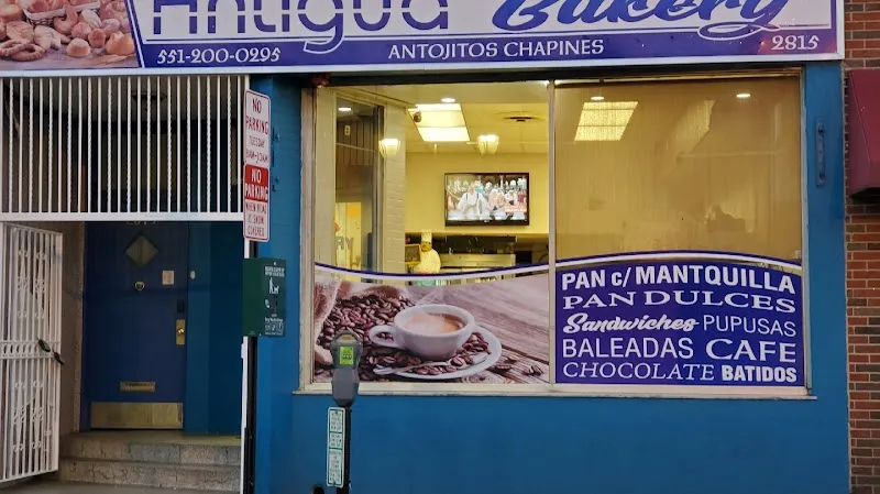 Restaurante Antigua Bakery en Jersey City