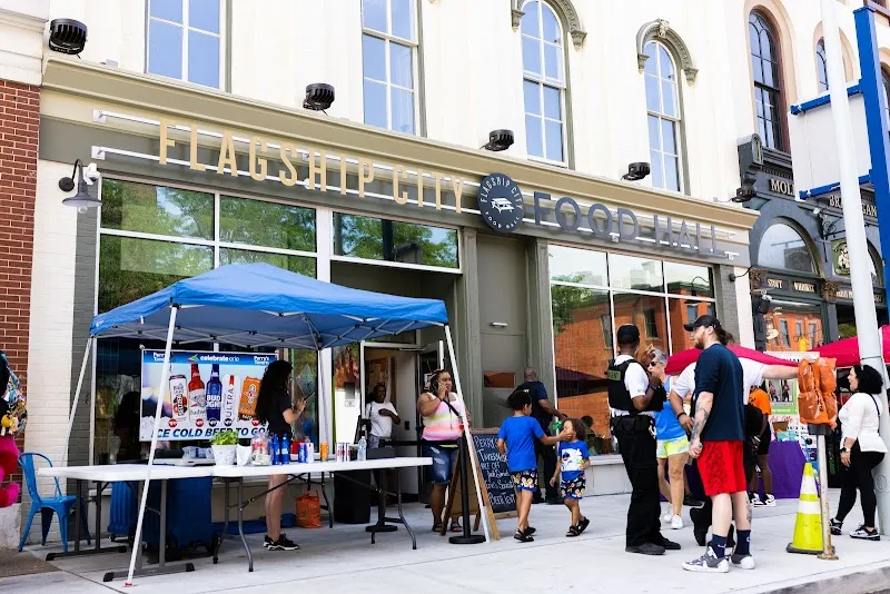Restaurante Flagship City Food Hall en Erie