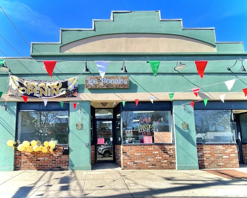 Restaurante Los Portales en Bridgeport