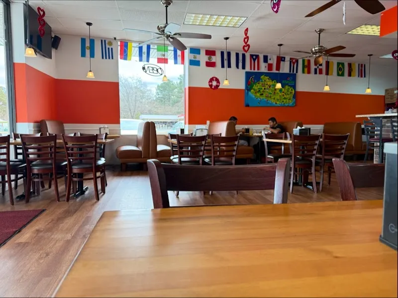 Restaurante Lucita's Pupuseria en Chesapeake