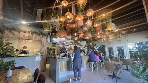 Restaurante Palmeira tropical fusion en Anchorage