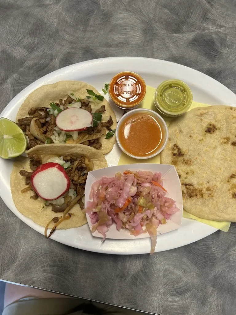 Restaurante Taqueria y Pupuseria Ramos en Gresham