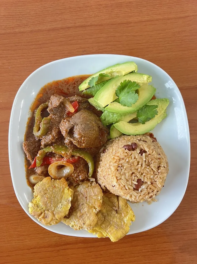 Interior de A Comer Caliente Y Frio