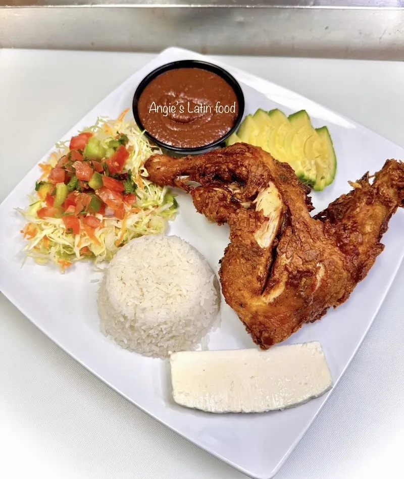 Interior de Angie's Latin food