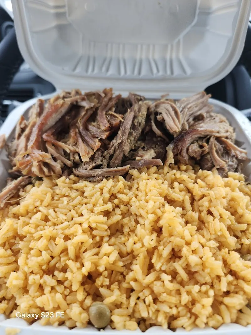 Interior de Cocina Latina- No delivery