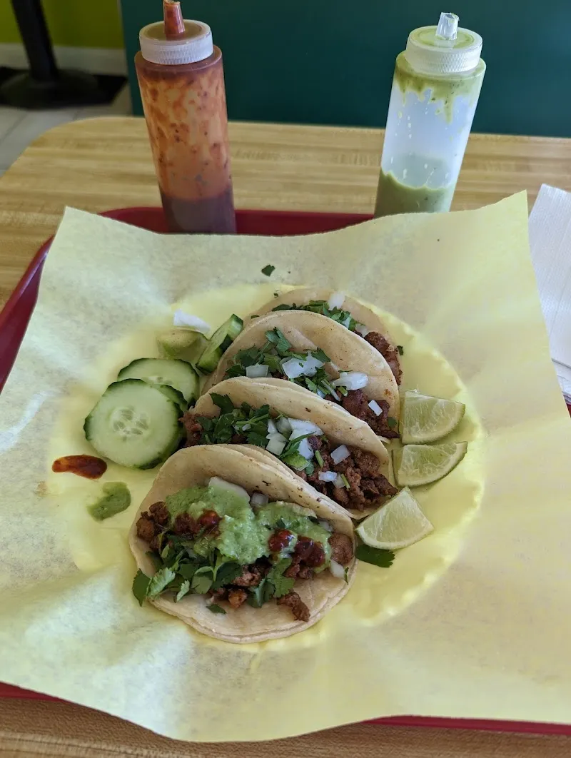 Interior de Coco’s Neveria Y Taqueria