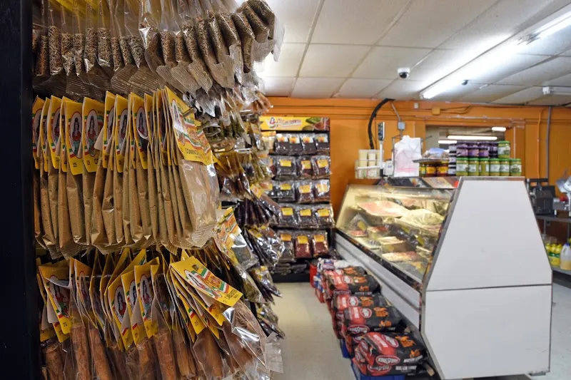 Interior de El Mercadito LLC