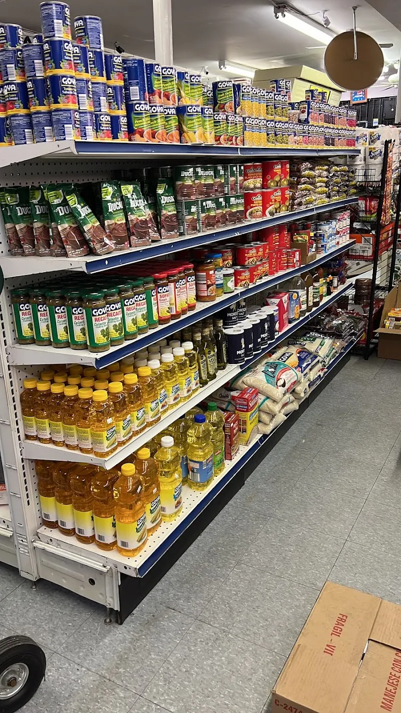 Interior de El Parcero Market