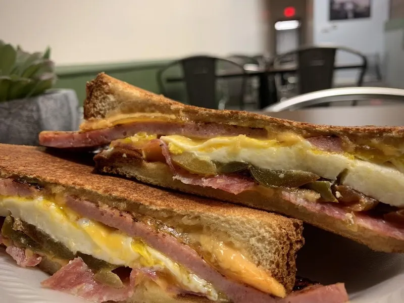 For the Love of Food Café en Bellevue, Nebraska