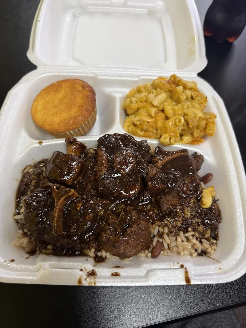 Interior de Jamaican Vibes Restaurant