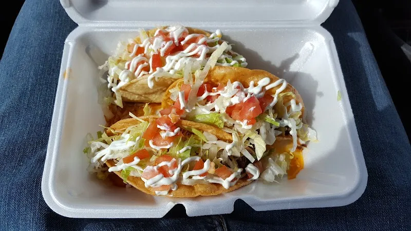 Interior de La Familia Tacos