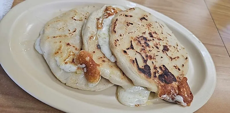 Interior de Las Pupusas Restaurant