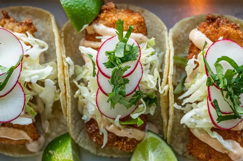 Interior de Lloyd Taco Factory