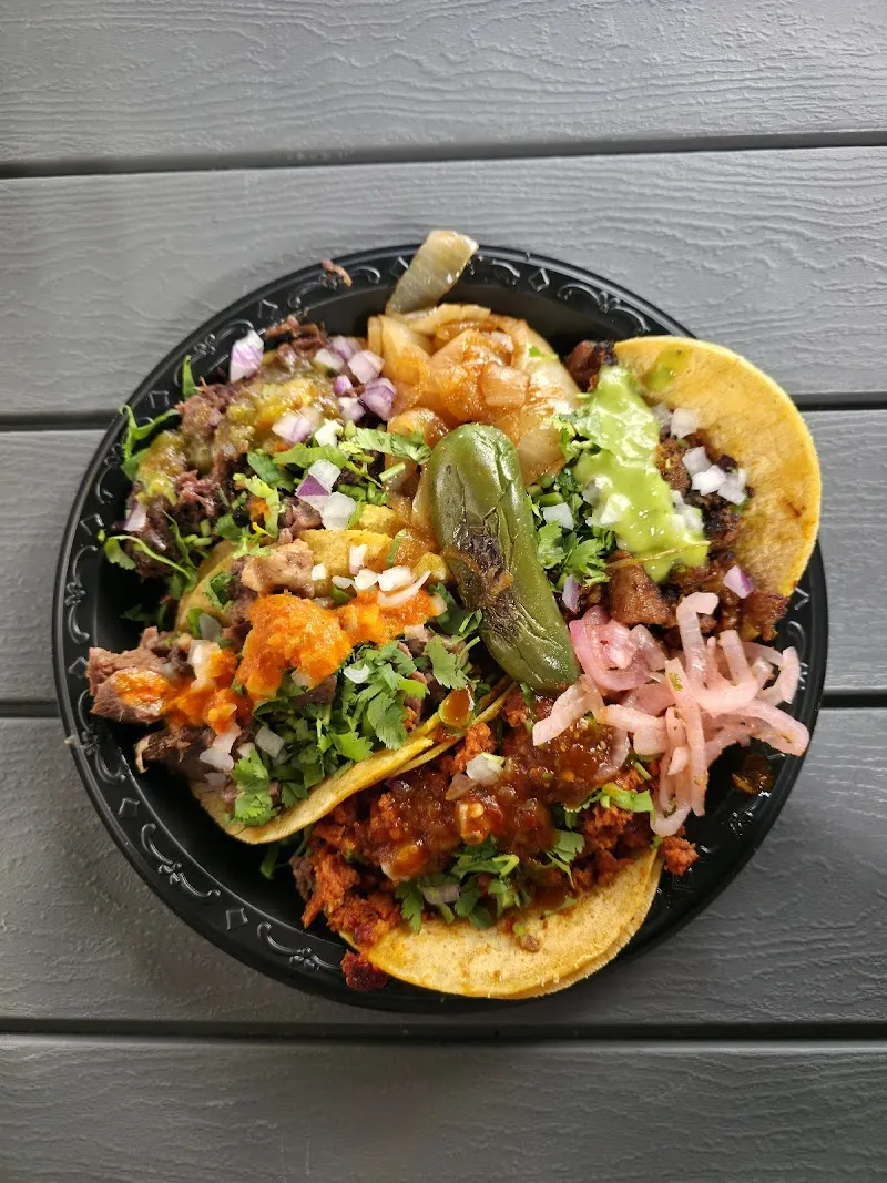 Interior de Lonchera La Guadalupana LLC
