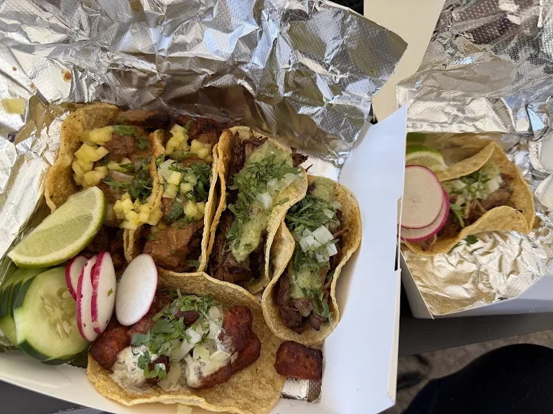 Interior de LOTSO TACOS